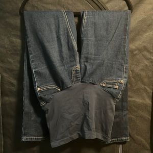 Maternity Jeans. Skinny leg.